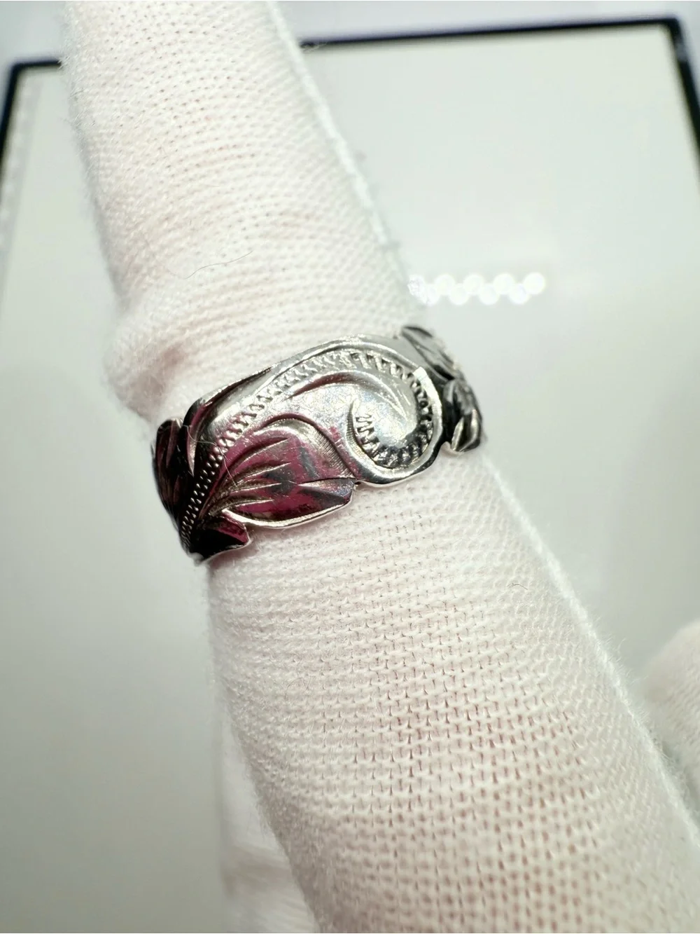 Hawaiian Maile Leaf Sterling Silver Eternity Band Ring!